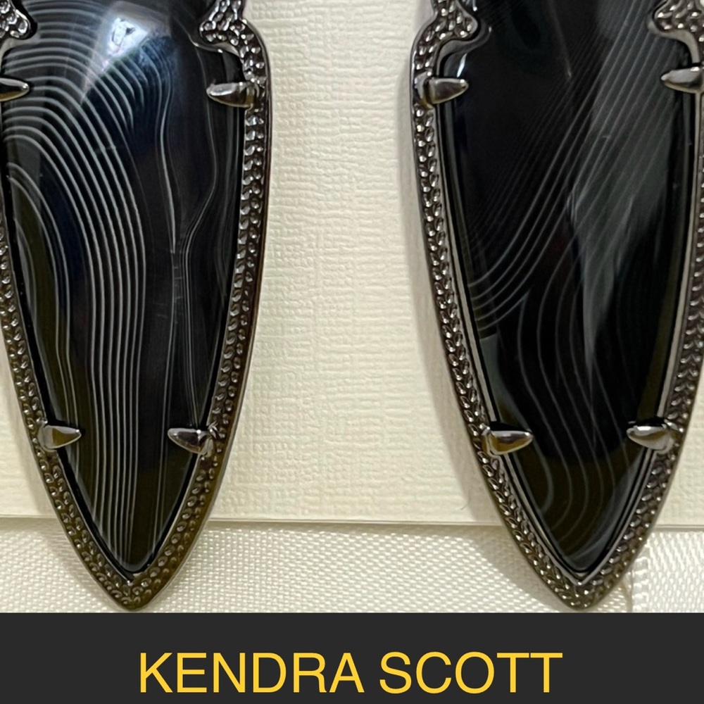 NWT RARE & Retired Kendra Scott Skylar Earrings Gunmetal & Black Banded Agate 😊 - Picture 4 of 15